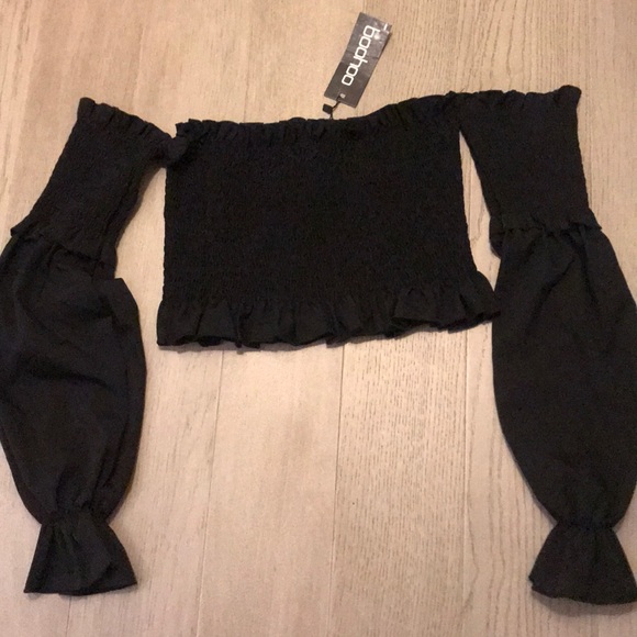 Boohoo Shirred Ruffle Hem Bardot Top NWT - Picture 5 of 5